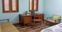 Sea Dragon Three Bedroom Cottage Treasure Beach Bagian luar foto