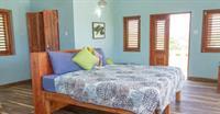 Sea Dragon Three Bedroom Cottage Treasure Beach Bagian luar foto